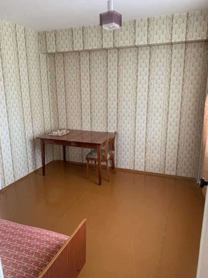 4-комн квартира Толбухина, 44а