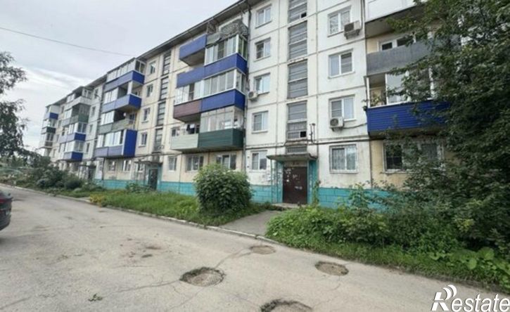 3-комн квартира пр-кт Космонавтов, 12,  д. 12