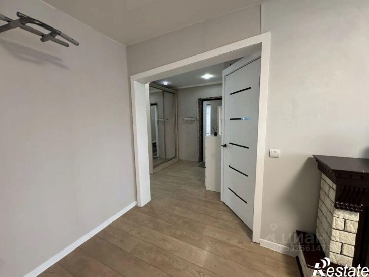 3-комн квартира пр-кт Космонавтов, 12,  д. 12