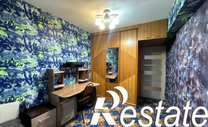 4-комн квартира проспект Космонавтов, 30,  д. 30
