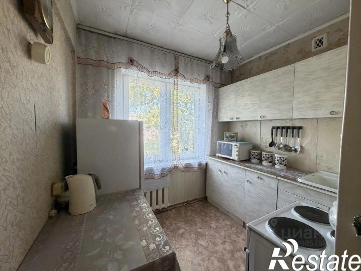 2-комн квартира Молотовая улица, 80,  д. 80