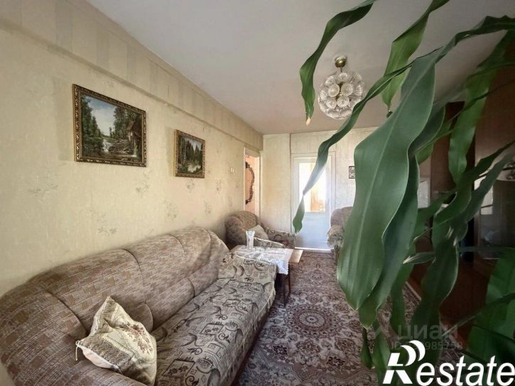 2-комн квартира Молотовая улица, 80,  д. 80
