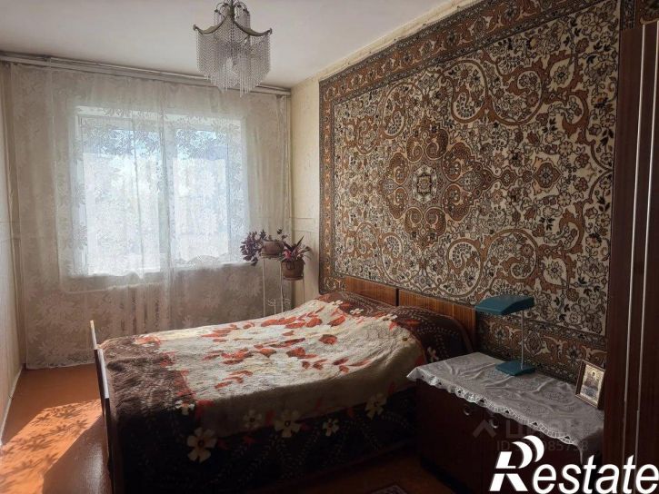 2-комн квартира Молотовая улица, 80,  д. 80