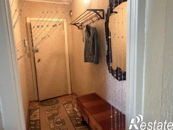 2-комн квартира Молотовая улица, 80,  д. 80